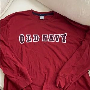 🛍 3/$10 Men’s Vintage old navy red long sleeve